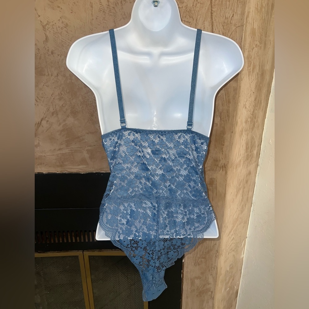 BLUE LACE BODYSUIT - Picture 3 of 6